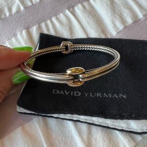 David Yurman

Thoroughbred Center Link Bracelet with 18K Yellow Gold